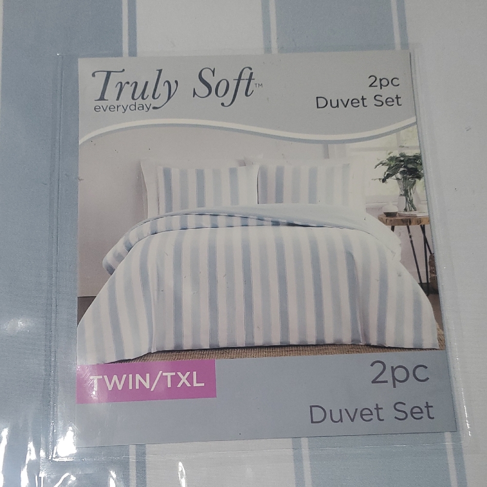 NEW Blue and White Duvet Set - Twin/TXL⁹